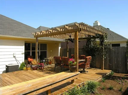 How to Build a Stunning Free Standing Pergola for Your Backyard